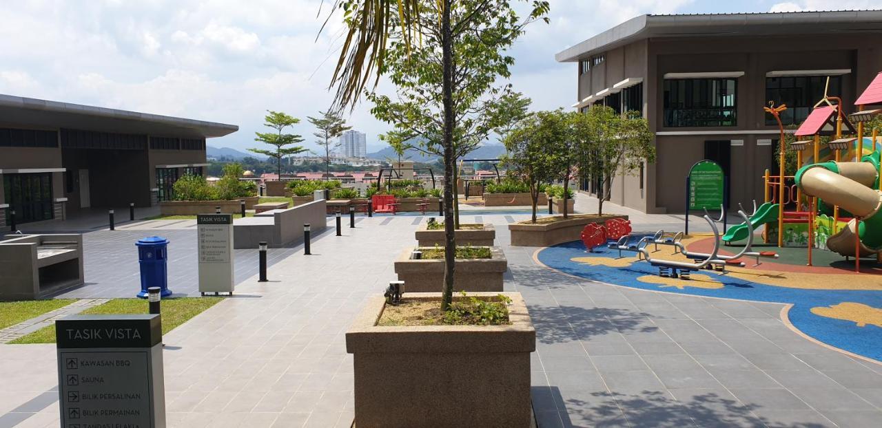 Vistamuslim Homestay Cheras Bagian luar foto