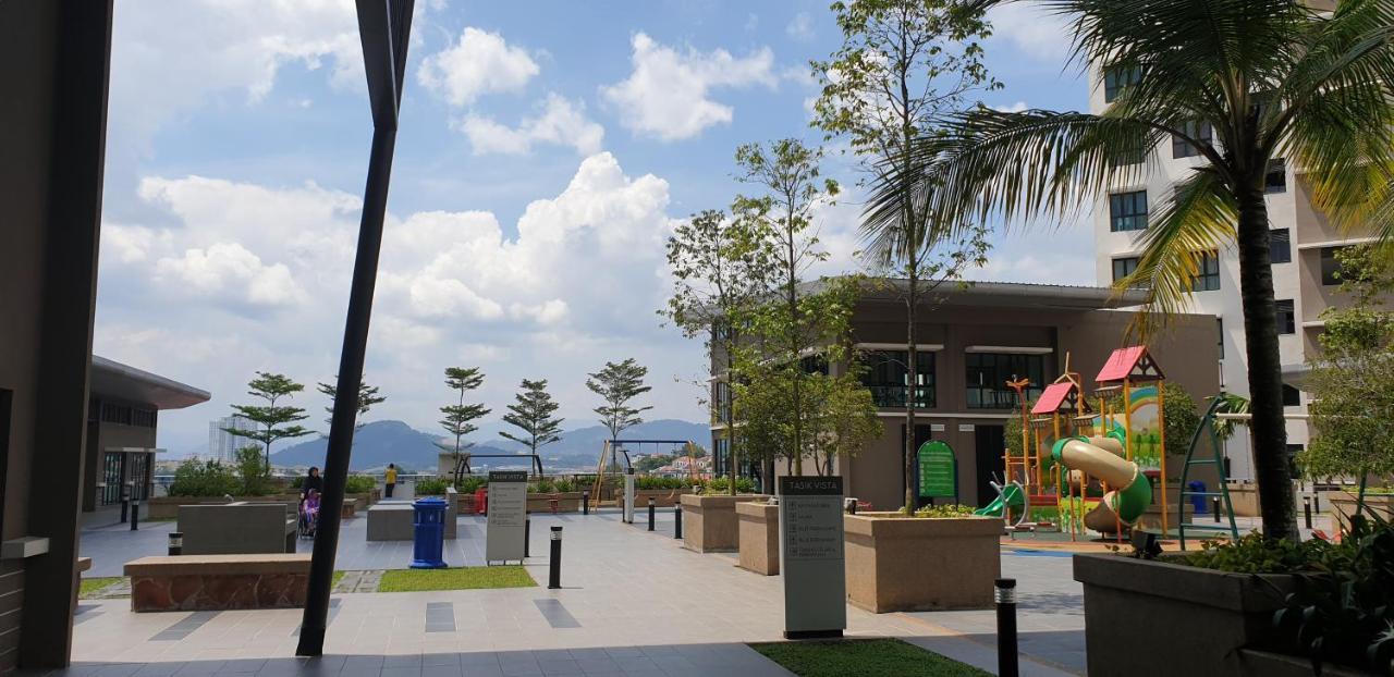 Vistamuslim Homestay Cheras Bagian luar foto