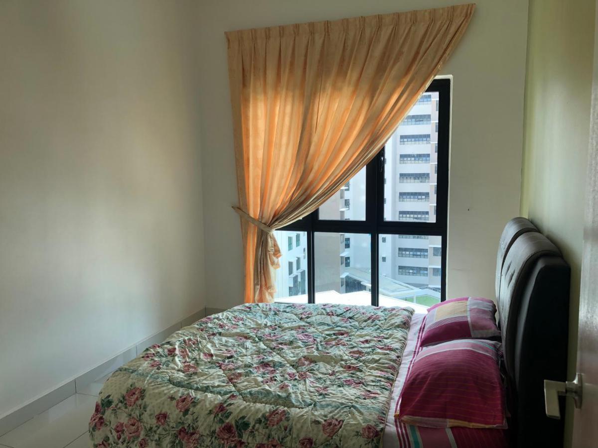 Vistamuslim Homestay Cheras Bagian luar foto