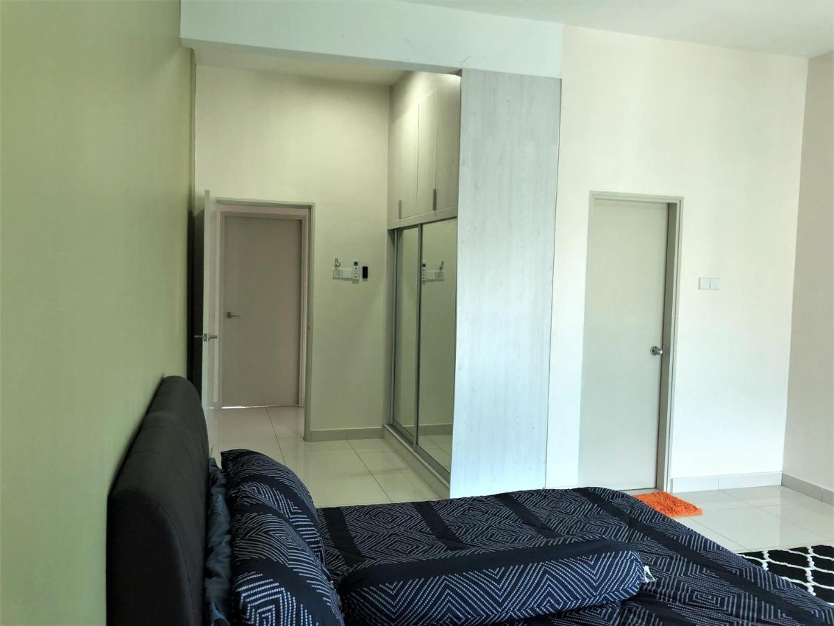 Vistamuslim Homestay Cheras Bagian luar foto